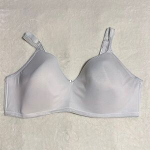 Adore Me White Seamless Wireless T-Shirt Bra